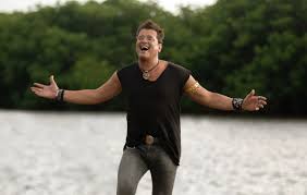 Carlos Vives apuesta al romanticismo con “Te dedico”, adelanto de su próximo álbum