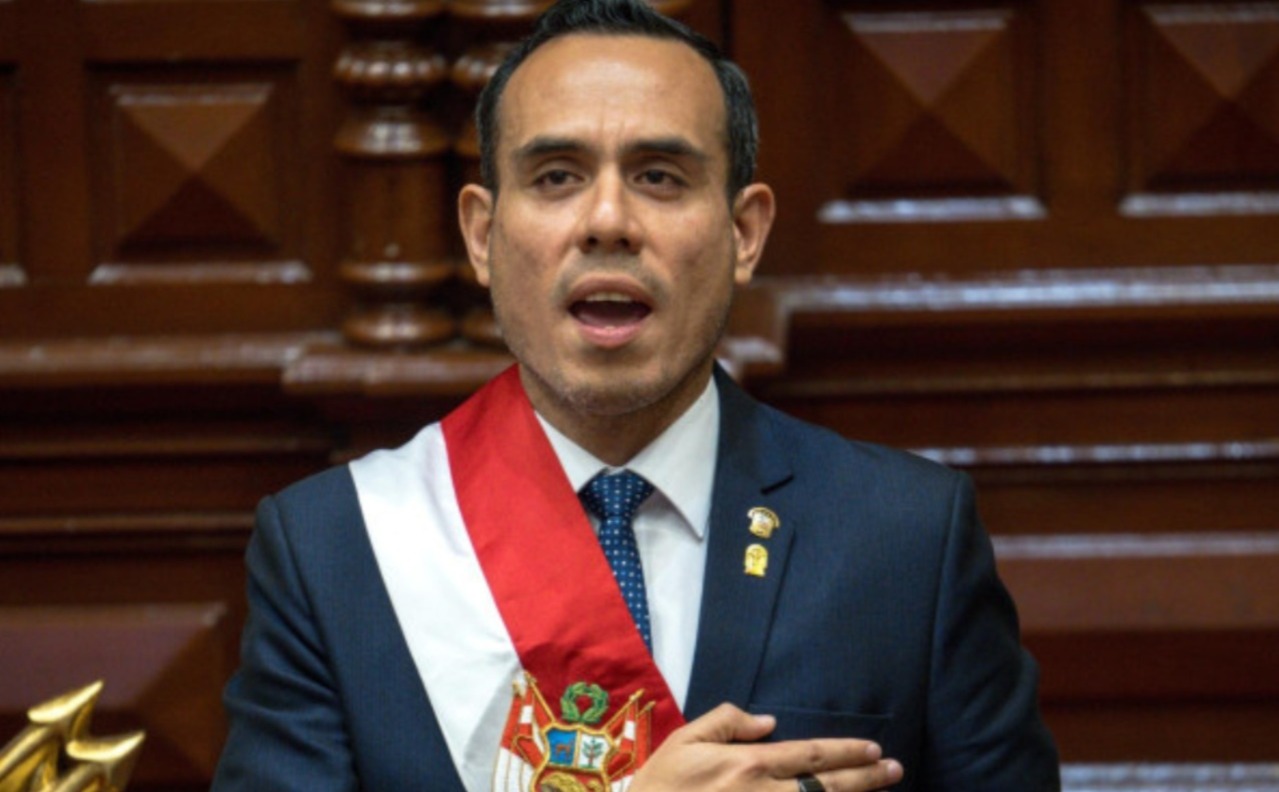 A Dos Meses de los Comicios, el Congreso de Perú Destituye al Presidente Interino José Jerí