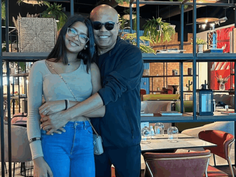 Rubby Pérez en una presentación mientras su hija comparte un video inédito con mensaje de cumpleaños