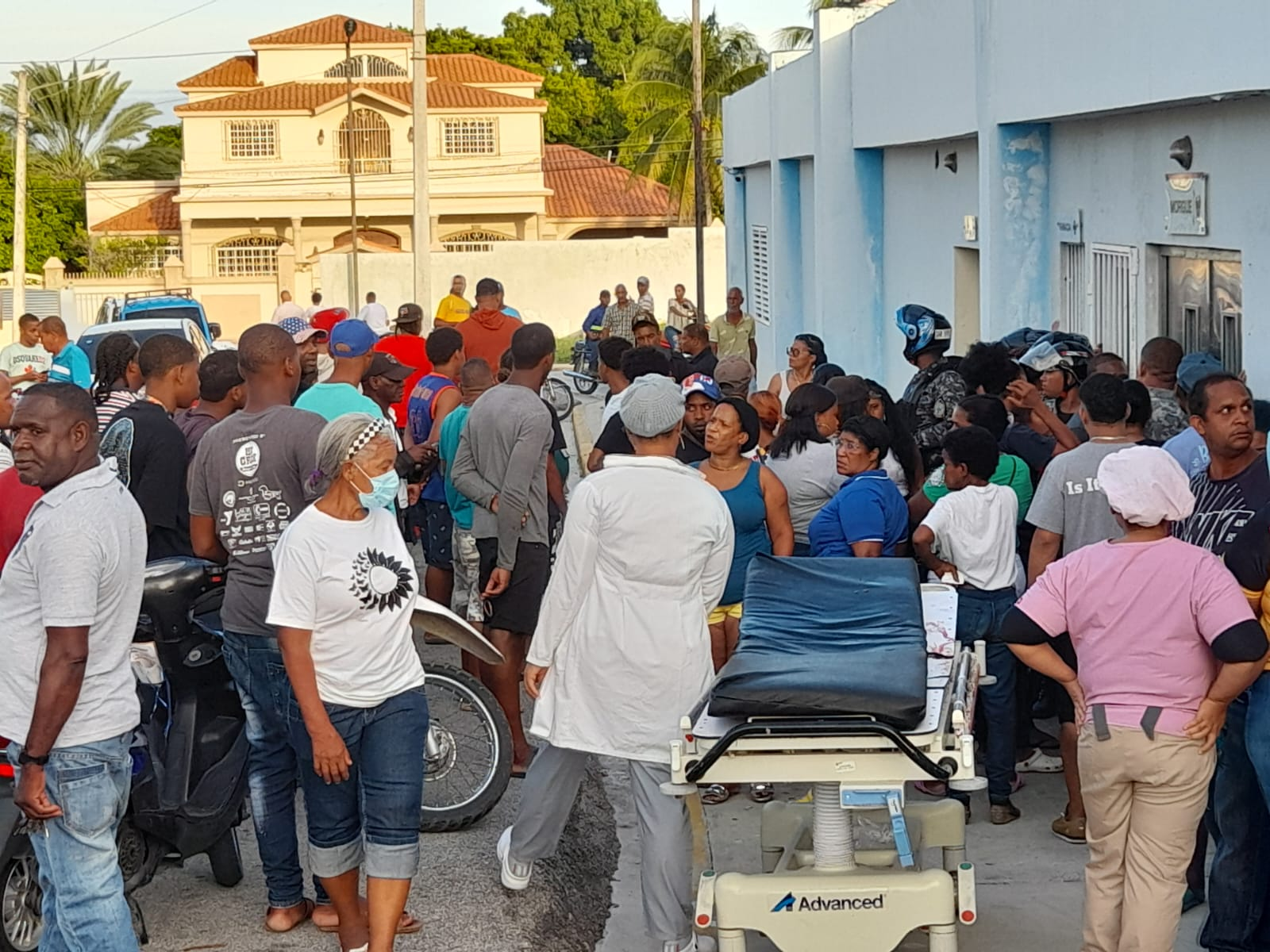 Dos jóvenes, uno haitiano y otro dominicano, mueren en Barahona tras un enfrentamiento en medio de un intento de asalto. La policía aún investiga las circunstancias del hecho.