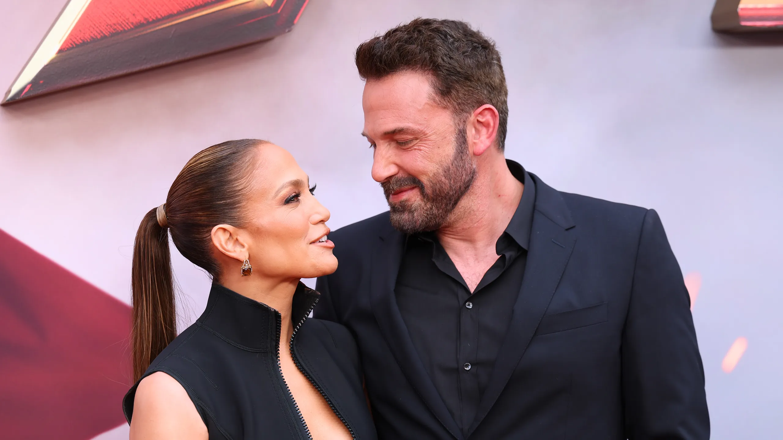 Jennifer López cierra capítulo con Affleck y conserva propiedad