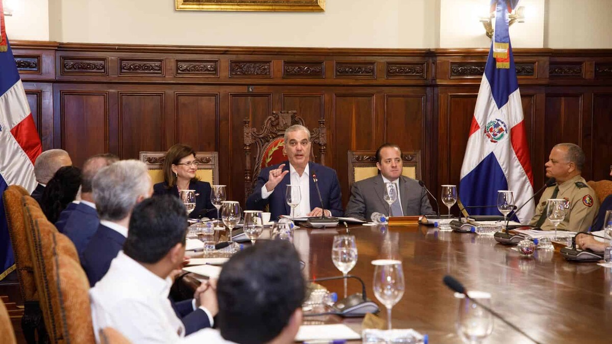 República Dominicana anuncia plan de austeridad ante alza del petróleo