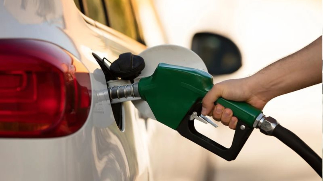 RD ajusta precios de combustibles: bajas selectivas y estabilidad en básicos