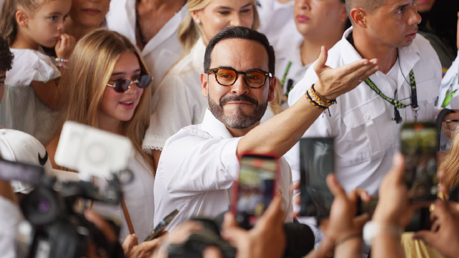 Espriella lidera el escrutinio presidencial en Colombia con más del 98% de mesas contadas.