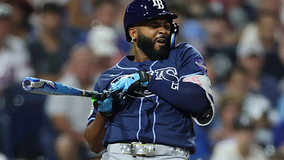 Junior Caminero abandonó el Juego de Estrellas tras recibir un pelotazo de 98 mph en la mano izquierda. Los Rays esperan los resultados médicos.