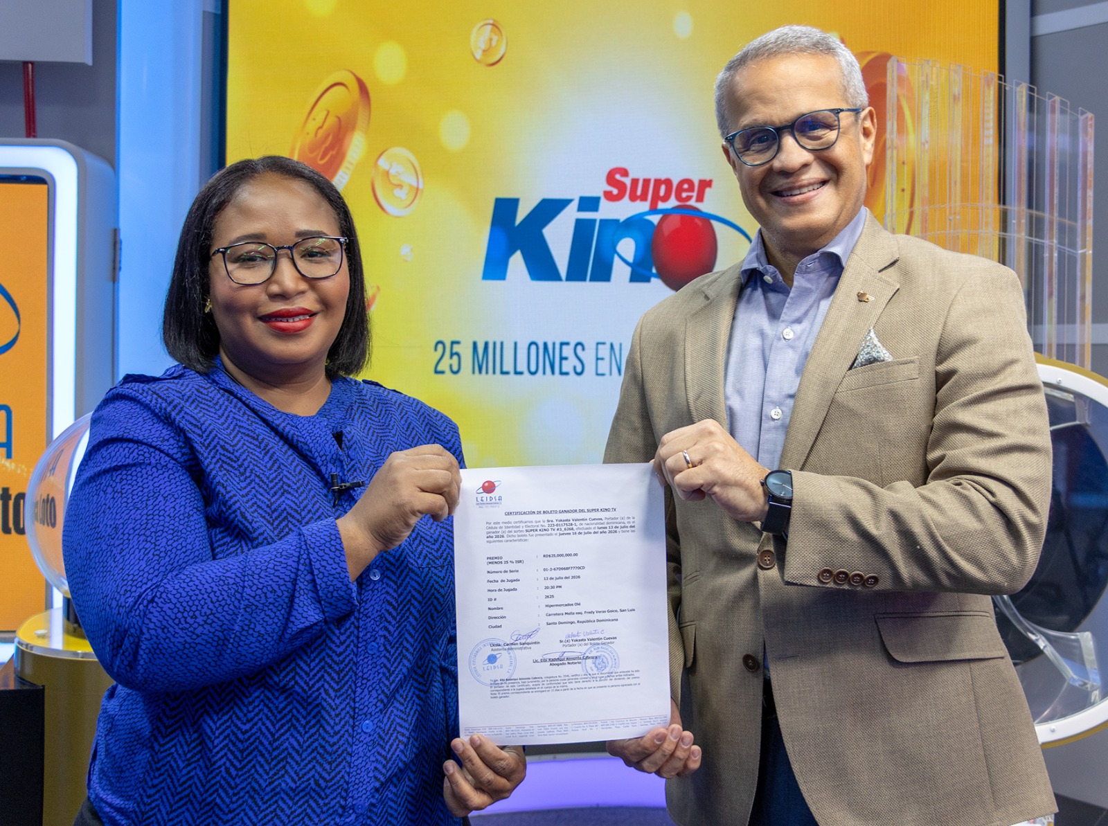 Enfermera recibirá RD$25 millones tras ganar el Súper Kino TV de LEIDSA.