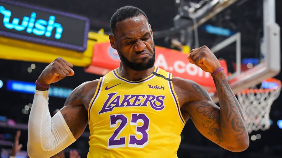 LeBron James evita revelar su próximo destino en la NBA.